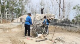 Ditpam BP Batam bersama TNI dan Polri menertibkan tambang pasir ilegal di Kawasan Bandara Hang Nadim, Rabu (2/4/2026). Foto: Istimewa