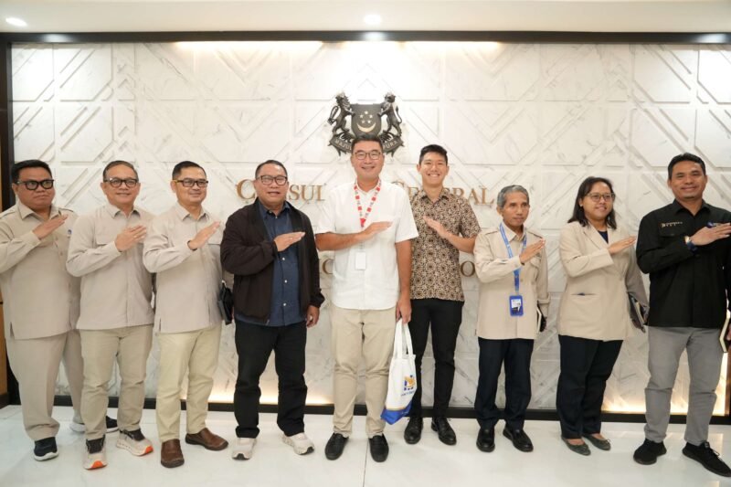 kunjungan kerja Anggota/Deputi Bidang Investasi dan Pengusahaan, Fary Francis di Kantor Konjen Singapura, Wyndham Hotel, Panbil, Kamis (19/2/2026) pagi. Foto: Istimewa