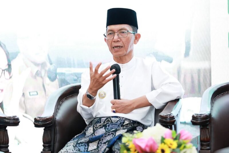  Amsakar Achmad