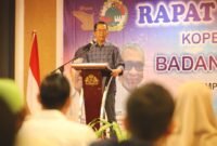 Kepala BP Batam Amsakar Achmad membuka Rapat Anggota Tahunan (RAT) Tahun Buku 2025 di Harmoni One Hotel & Convention Centre, Sabtu (14/2/2026). Foto: Istimewa