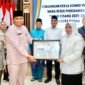 BNPB menyerahan berlangsung di Kantor Wali Kota Batam, Jumat (20/2/2026). Foto: Humas Diskominfo Batam