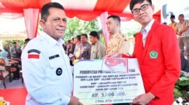Di sektor pendidikan, Pemprov Kepri mengalokasikan sekitar Rp9 miliar untuk membagikan seragam sekolah gratis kepada 39 ribu siswa baru jenjang SMA/SMK/SLB pada 2025. Foto: Istimewa