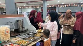 Sales Office Mukakuning menggelar kegiatan Buka Puasa Bersama Keluarga, sementara Sales Office Nagoya dan Sales Office Pos Tiban. Foto: Istimewa