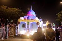 Pawai Takbir malam Idulfitri yang digelar di Dataran Engku Putri Batamcentre. Foto: Humas Diskominfo Batam