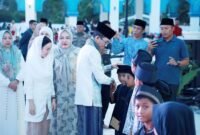 Ribuan warga memadati Masjid Agung Raja Hamidah, Batamcentre, Sabtu (28/2/2026), untuk mengikuti buka puasa bersama. Foto: Humas Diskominfo Batam