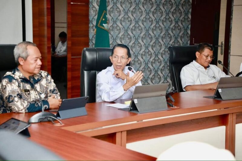 Wako Batam Amsakar Achmad, dalam Entry Meeting Evaluasi Perencanaan dan Penganggaran Tahun Anggaran 2026 bersama Perwakilan BPKP Provinsi Kepri di Kantor Wali Kota Batam, Rabu (11/3/2026). Foto: Humas Diskominfo Batam