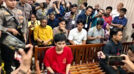 Pengadilan Negeri Batam menjatuhi Fandi Ramadhan, ABK hukuman lima tahun penjara, Majelis hakim membacakan putusan pada Kamis (5/3/2026). Foto: Metroposid