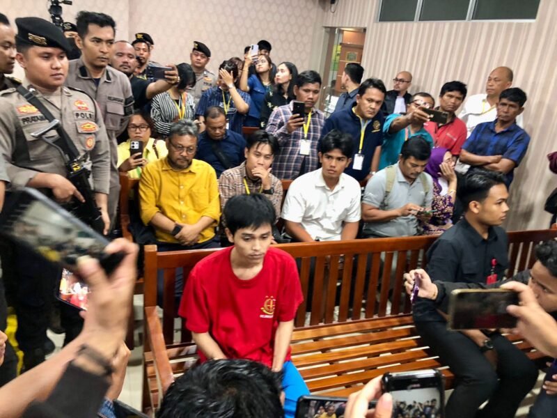 Pengadilan Negeri Batam menjatuhi Fandi Ramadhan, ABK hukuman lima tahun penjara, Majelis hakim membacakan putusan pada Kamis (5/3/2026). Foto: Metroposid