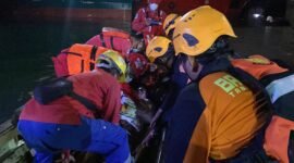 Yusuf Tankin, awak kapal Tugboat Mega, dalam kondisi selamat setelah terjebak selama 38 jam di dalam kapal, Minggu (8/3/2026). Foto: Istimewa