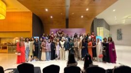 Radisson Golf & Convention Center Batam merayakan International Women’s Day 2026 berlangsung di The Tenth Tee, restoran fine dining terbaru di lantai 10 hotel, Minggu (8/3/2026). Foto: Istimewa