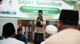 Kepala BP Batam, Amsakar Achmad, saat Safari Ramadan di Masjid Al Hidayah Kampung Darat Pulau Karas, Kecamatan Galang, Senin (2/3/2026). Foto: Istimewa
