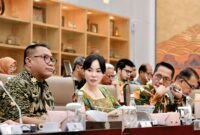 Kepala BP Batam Amsakar Achmad dan Wakil Kepala BP Batam Li Claudia Chandra