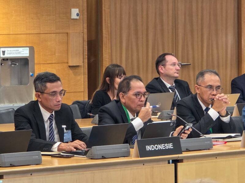 Komitmen tersebut disampaikan Kepala Eksekutif Pengawas Perasuransian, Penjaminan, dan Dana Pensiun OJK, Ogi Prastomiyono, dalam forum OECD Financial Markets Week yang digelar pada 2–5 Maret 2026 di kantor Organisation for Economic Co-operation and Development (OECD), Paris, Prancis. Foto: Istimewa