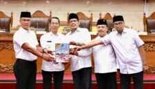 Laporan Keterangan Pertanggungjawaban (LKPJ) Tahun Anggaran 2025 dalam rapat paripurna DPRD Batam, Senin (30/3/2026). Foto: Humas Diskominfo Batam