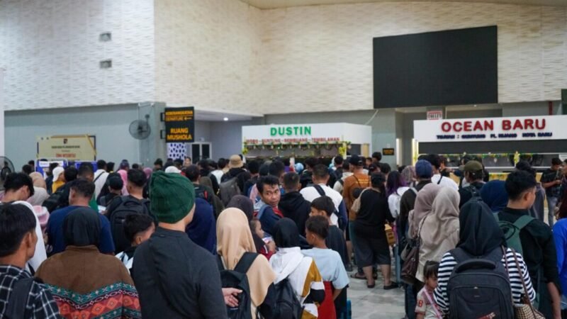 Warga Batam mudik melalui Pelabuhan domestik di wilayah kerja BP Batam. Foto: Istimewa