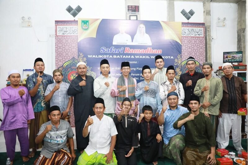 Wali Kota Batam Amsakar Achmad saat Safari Ramadan di Kecamatan Sungai Beduk, Senin (9/3/2026). Foto: Humas Diskominfo Batam