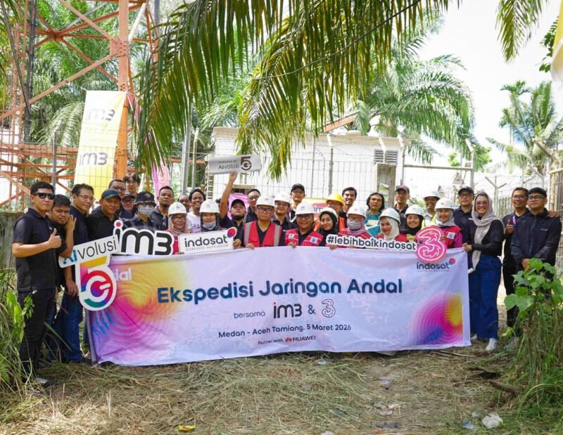 Indosat menggelar kegiatan Ekspedisi Jaringan Andal #LebihBaikIndosat dari Medan menuju Aceh Tamiang. Foto: Istimewa