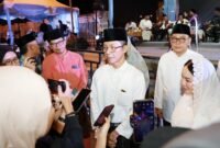 Wali Kota Batam Amsakar Achmad bersama Wakil Walikota Batam Li Claudia Chandra