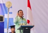 Gubernur Kepri Ansar Ahmad menghadiri Wisuda ke-26 Sarjana dan Pascasarjana Universitas Maritim Raja Ali Haji di Pelataran Gedung FEBM/FKIP Kampus Dompak, Tanjungpinang, Sabtu (28/3/2026). Foto: Diskominfo Kepri