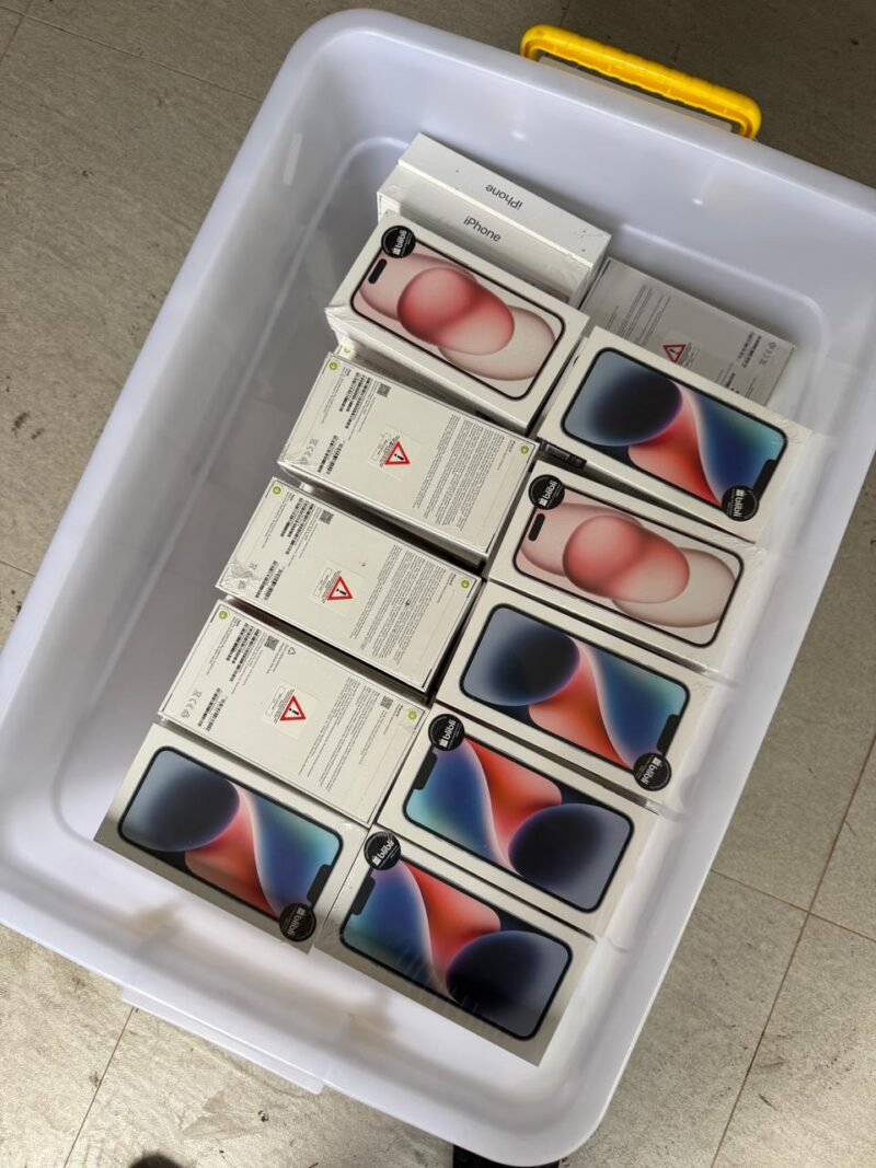 Hasil pencacahan menunjukkan total 337 unit handphone,yang digagalkan Bea Cukai Batam, di Pelabuhan Roro, Telaga Punggur, kemarin. Foto: Istimewa