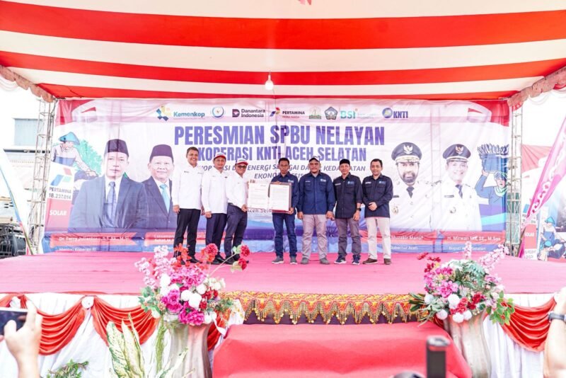 SPBU Nelayan 18.237.014 milik Koperasi KNTI Aceh Selatan di Desa Ujong Pulo Rayeuk, Kecamatan Bakongan Timur diresmikan. Foto: Istimewa