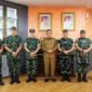 Gubernur Kepulauan Riau H Ansar Ahmad bersama Danseskoau Marsekal Muda TNI Dr Jorry S Koloay dan rombongan dalam silaturahmi di Ruang Kerja Gubernur, Gedung A, Kantor Gubernur Kepri, Dompak, Selasa (14/4/2026). Foto: Diskominfo Kepri