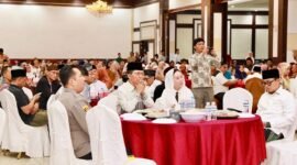Halalbihalal bersama Lembaga Kemasyarakatan Kelurahan (LKK), tokoh masyarakat, dan warga se-Kecamatan Bengkong di Ballroom Golden Prawn 933, Rabu (1/4/2026). Foto: Humas Diskominfo Batam
