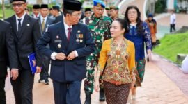 Upacara HUT Satpol PP, Satlinmas, Pemadam Kebakaran, serta Hari Kartini tingkat Kota Batam di Dataran Engku Putri, Batamcentre, Selasa (21/4/2026). Foto: Humas Diskominfo Batam