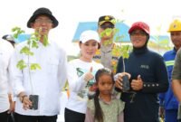 Gerakan Masyarakat Batam Aman, Sehat, Resik, dan Indah (Gema Batam ASRI) di Tanjung Banon, Rempang Eco City, Rabu (22/4/2026). Foto: Humas Diskominfo Batam