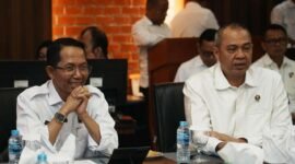 Kepala BP Batam Amsakar Achmad menerima Peserta Sekolah Staf dan Pimpinan Tinggi (Sespimti) Polri dalam rangka Praktik Kerja Dalam Negeri (PKDN) Dikreg ke-35 Tahun 2026 di Marketing Centre, Batam Centre, Senin (14/4/2026). Foto: Humas BP Batam