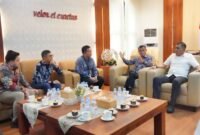 Executive General Manager Pertamina Patra Niaga Regional Sumbagut, Sunardi, memimpin langsung kunjungan kerja ke Kantor BIN Sumut. Kepala Badan Intelijen Daerah (Kabinda) Sumatera Utara, Brigjen TNI Muhammad Nasrullah Nasution. Foto: Istimewa