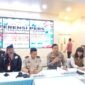 Polresta Barelang konferensi pers terkait keberangkatan 78 Pekerja Migran Indonesia (PMI) non prosedural yang hendak bekerja ke Malaysia melalui Pelabuhan Internasional Batam Centre.
