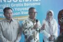 Wakil Gubernur Kepri Nyanyang Haris Pratamura bersama Wakil Kepala Badan Gizi Nasional (BGN) Bidang Operasional Pemenuhan Gizi Sony Sonjaya memberikan keterangan pers terkait perkembangan pelaksanaan MBG di Kepri, Kamis (2/4/2026). Foto: Diskominfo Kepri