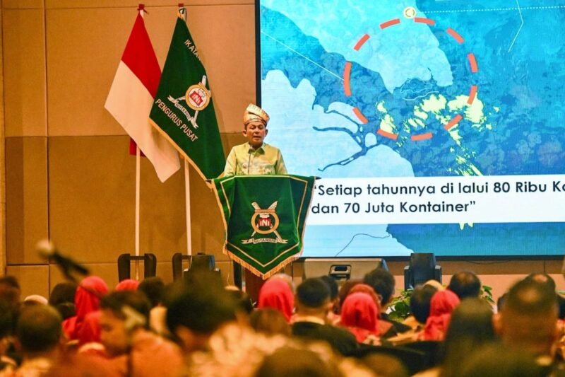 Gubernur Ansar Ahmad memberikan kata sambutan.  Foto: Biro ADPIM Kepri