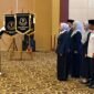 YKI Pusat mengukuhkan Dewi Kumalasari Ansar sebagai Ketua YKI Provinsi Kepulauan Riau masa bakti 2026–2031 di Aula Wan Seri Beni, Dompak, Jumat (17/4/2026). Foto: Diskominfo Kepri