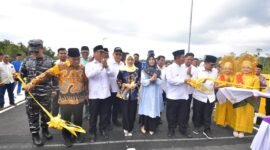 Peresmian penggunaan Jembatan Semala, Kabupaten Natuna, Jumat (3/4/2026). Sumber: Protokol dan Komunikasi Pimpinan Kabupaten Natuna