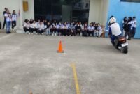 Ban selip (skid) masih menjadi risiko serius bagi pengendara sepeda motor di jalan raya.