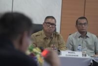 Wakil Gubernur Kepri, Nyanyang Haris Pratamura saat memimpin rakor lintas sektoral bidang pariwisata Kepulauan Riau di Kantor Graha Kepri Batam Centre, Selasa (21/4/2026). Foto: Diskominfo Kepri