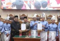 DPRD Kota Batam mengesahkan Ranperda Lembaga Adat Melayu Kepulauan Riau (LAMKR) menjadi Peraturan Daerah (Perda) dalam rapat paripurna, Jumat (8/5/2026). Humas Sekwan DPRD Batam