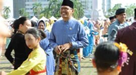 Upacara Bendera Peringatan Hari Pendidikan Nasional (Hardiknas) Tingkat Kota Batam 2026 di Dataran Engku Putri, Senin (11/5/2026). Foto: Humas Sekwan Batam
