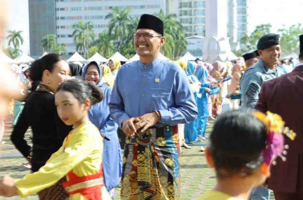 Upacara Bendera Peringatan Hari Pendidikan Nasional (Hardiknas) Tingkat Kota Batam 2026 di Dataran Engku Putri, Senin (11/5/2026). Foto: Humas Sekwan Batam
