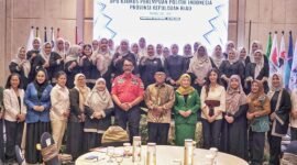 Pelantikan pengurus DPD Kaukus Perempuan Politik Indonesia (KPPI) Provinsi Kepulauan Riau periode 2026–2031 di Ballroom Harris Hotel Batam Center, Kamis (30/4/2026). Foto: Diskominfo Kepri