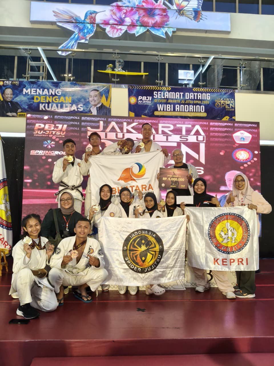 Tim Spider Jujitsu Kota Batam, berhasil meraih Juara Umum III pada Jakarta Jiu Jitsu Open 2026 yang berlangsung di Food Centrum Sunter, Jakarta Utara, Sabtu (30/5/2026). Foto: Istimewa