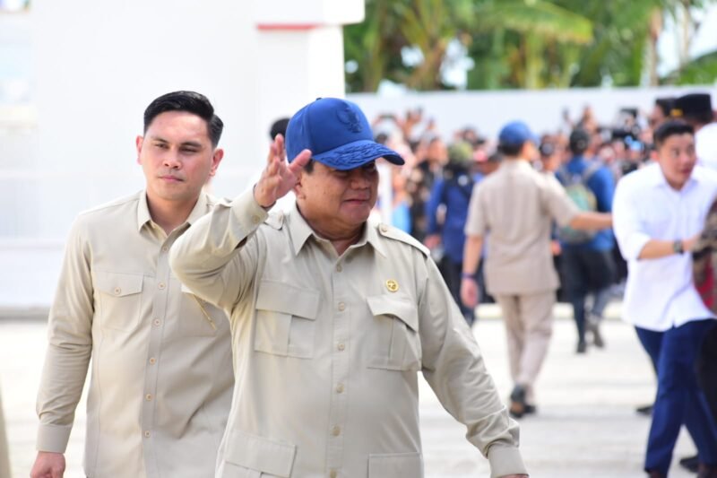 Presiden RI Prabowo Subianto saat meninjau Kampung Nelayan Merah Putih (KNMP) di Kelurahan Leato Selatan, Kecamatan Dumbo Raya, Kota Gorontalo, Sabtu (9/5/2026). (Foto : Bahrian)