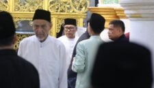 Wakil Gubernur Kepri, Nyanyang Haris Pratamura usai melaksanakan Salat Jumat di Masjid Raya Sultan Riau Penyengat, Jumat (29/5/2026). Foto: Diskominfo Kepri