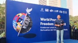 Ketua Dewan Pers Komaruddin Hidayat, dalam peringatan World Press Freedom Day 2026 yang digelar dalam suasana car free day di Jakarta, Minggu (3/5/2026). Foto InfoPublik/Bismo Agung