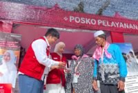 Telkomsel memperkuat komitmennya dalam melayani pelanggan dengan menghadirkan Posko Siaga Haji di Asrama Haji Batam Center dan Asrama Haji Padang. Foto: Istimewa