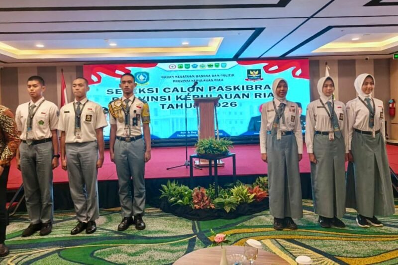 Dua putra terbaik daerah, Bagas Randy Putra Azimarsono dan Ridho Athaullah Putra Dwi Pratama, sukses lolos Seleksi Calon Pasukan Pengibar Bendera Pusaka (Paskibraka) Tingkat Provinsi Kepulauan Riau. Foto: Humas Diskominfo Batam