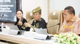 Wali Kota dan Wakil Wali Kota Batam, Amsakar Achmad dan Li Claudia Chandra, menerima kunjungan Gubernur NTT, Emanuel Melkiades Laka Lena, di Kantor Wali Kota Batam, Senin (11/5/2026). Foto: Humas Diskominfo Batam