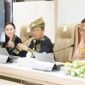 Wali Kota dan Wakil Wali Kota Batam, Amsakar Achmad dan Li Claudia Chandra, menerima kunjungan Gubernur NTT, Emanuel Melkiades Laka Lena, di Kantor Wali Kota Batam, Senin (11/5/2026). Foto: Humas Diskominfo Batam